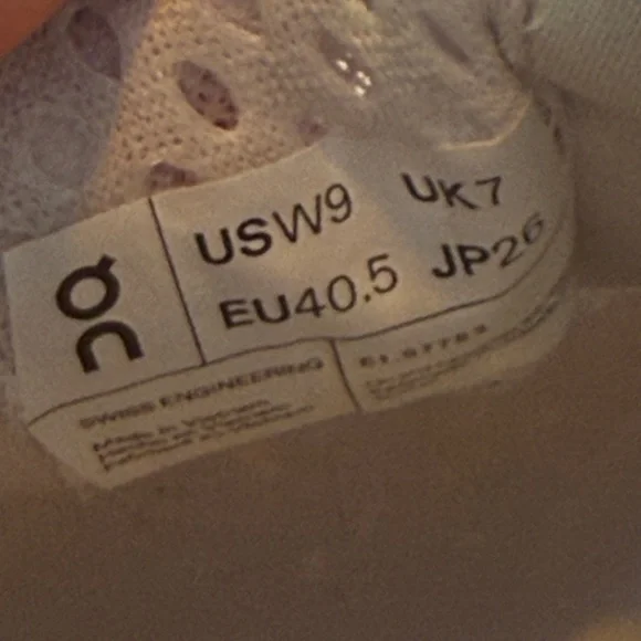 Women’s On Cloud Cloudmonster sneakers Frost/Acacia 9 - Picture 7 of 8